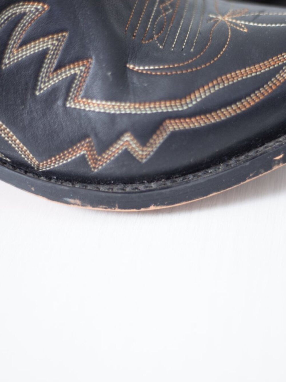 Vintage Cowboy Boots | Black Leather | Gold Stitch Inlay | Women's 8.5 / Men's 7 - Picture 11 of 16